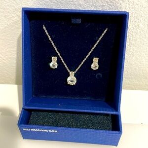 Swarovski necklace and earring set